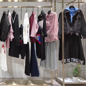 特别推荐【欧货原单】18秋品牌折扣女装广州三荟一手货源