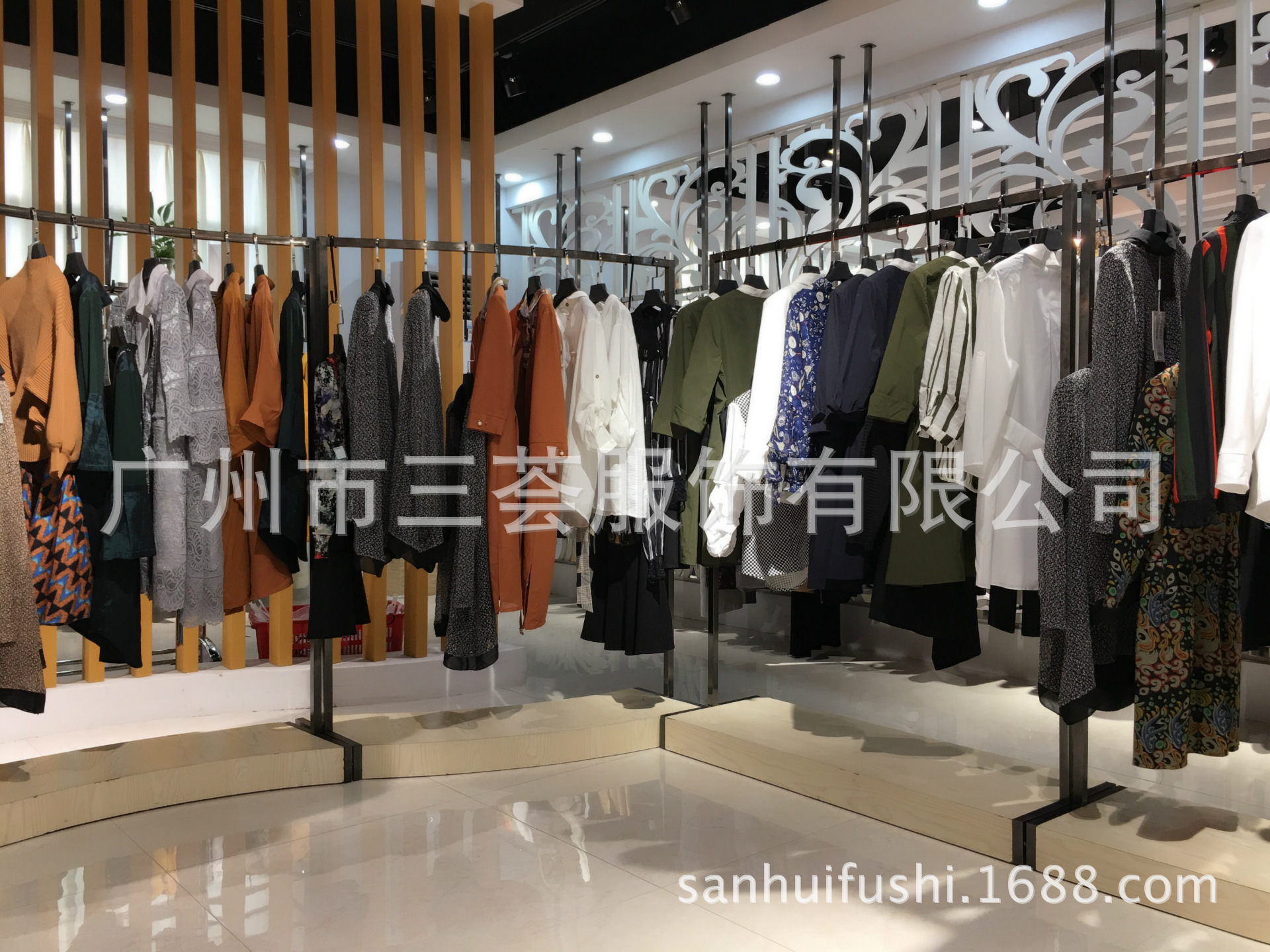 琦麗莎17年秋裝武漢大碼精品女裝品牌折扣庫存尾貨走份打包批發