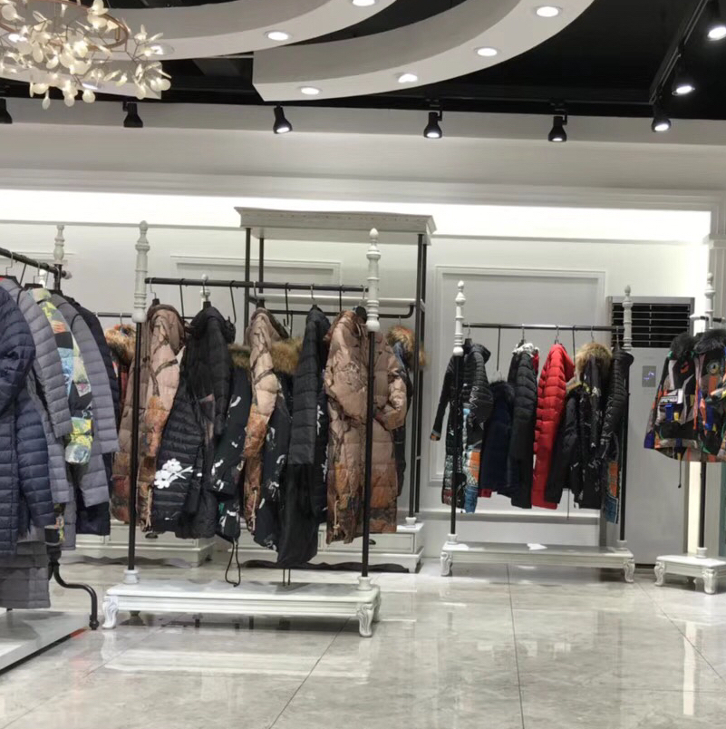 宝莱国际18冬品牌折扣女装羽绒服走份批发尾货女装批发